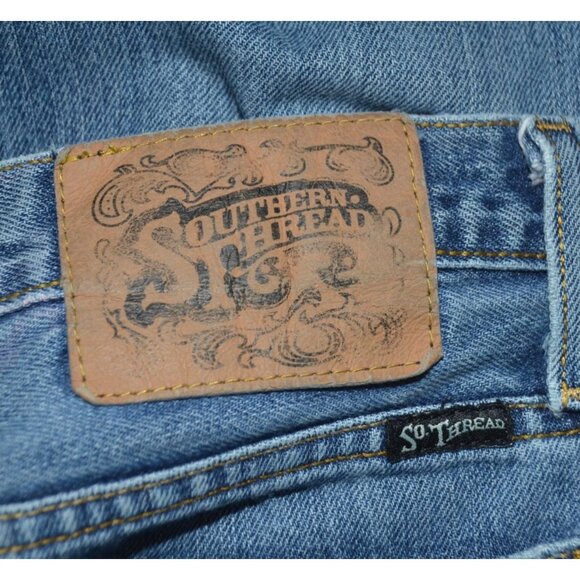 Southern Stitch Ladies Straight Leg Embroidered Denim Blue Jeans Size 33 33R - Picture 7 of 12